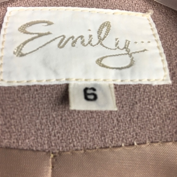EMiLY  Single Button Beige Blazer - Picture 7 of 7